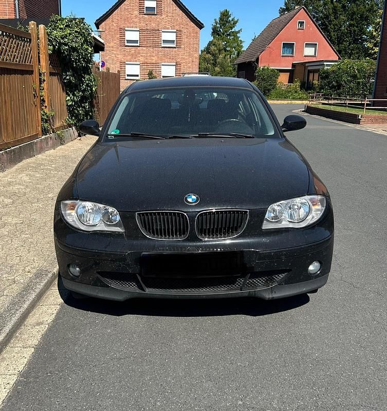 Schwarz Gebraucht 2005 BMW 116 Kleinwagen | 1.100 € (Superpreis) - Bild 1/4