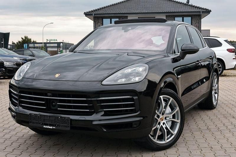 Schwarz Gebraucht 2020 Porsche Cayenne SUV | 61.404 € (Fairer Preis) - Bild 1/4