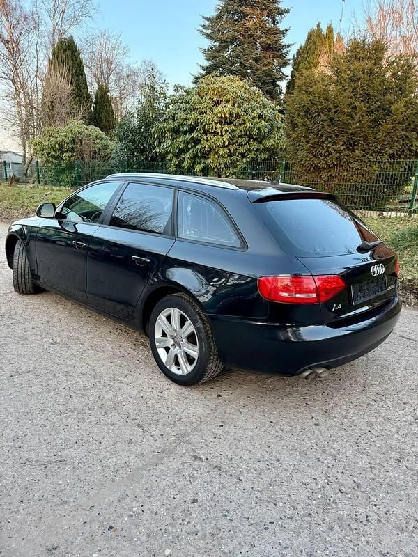 Gebraucht Audi A4 143 PS (105 kW) 2008 Schwarz Kombi