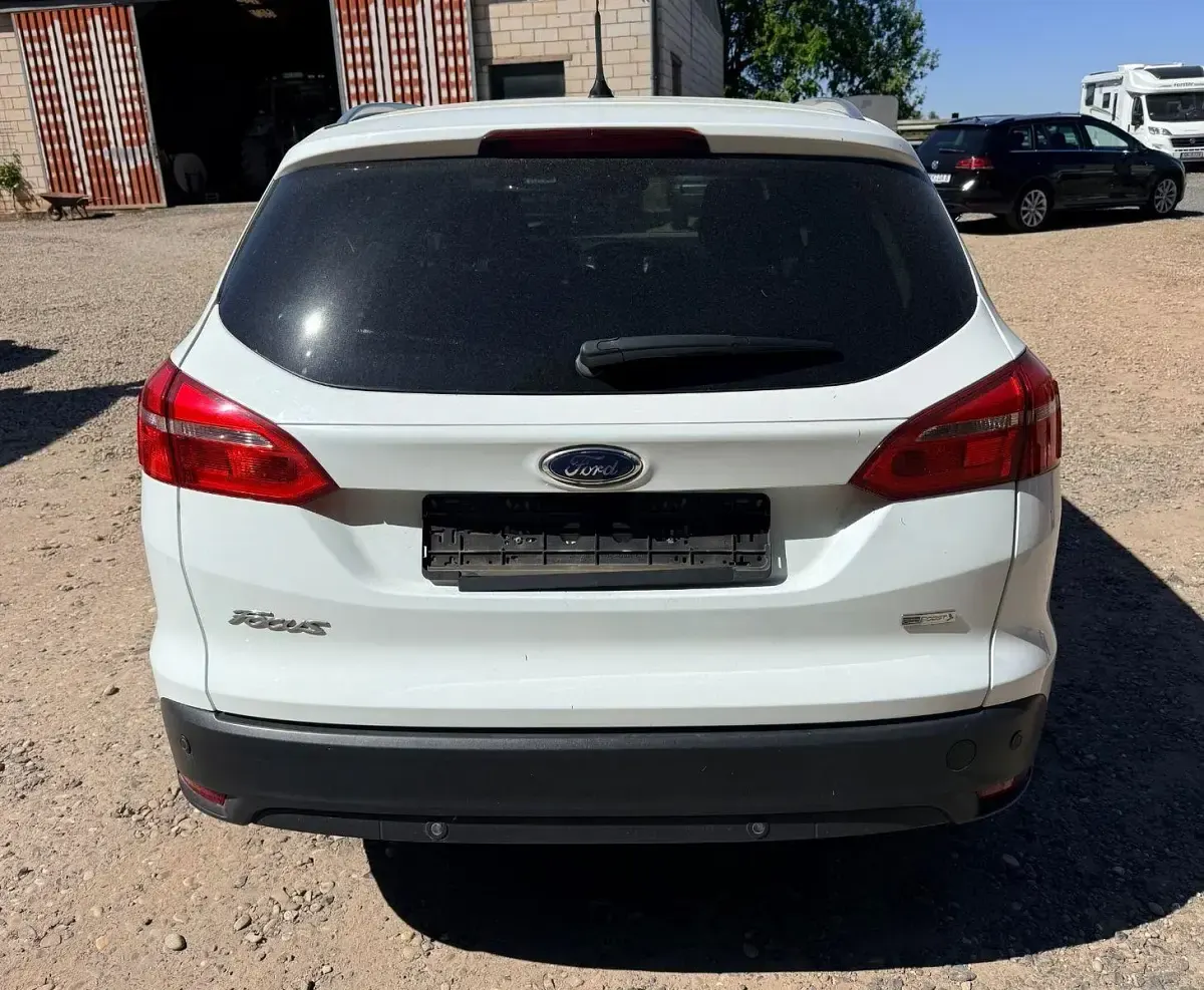 Usata Ford Focus Titanium 125 CV (91 kW) 2017 Bianco Station wagon