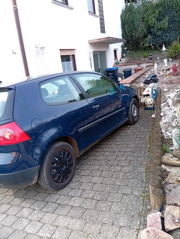 Gebraucht VW Golf IV 75 PS (55 kW) 2005 Blau Kleinwagen