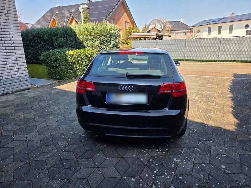 Gebraucht Audi A3 Comfort 125 PS (91 kW) 2012 Schwarz Kleinwagen