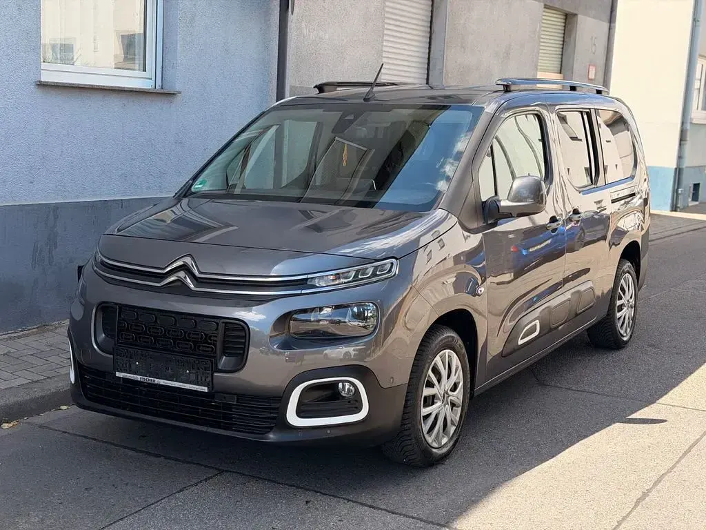 Gebraucht Citroën Berlingo Feel 131 PS (96 kW) 2019 Grau Van / Kleinbus
