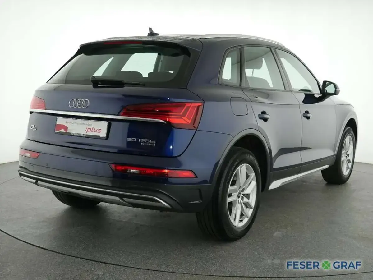 Gebraucht Audi Q5 Advanced Plus 299 PS (219 kW) 2022 Navarrablau metallic SUV