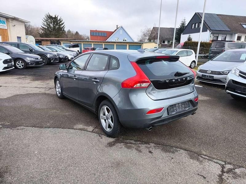 Gebraucht Volvo V40 Kinetic 150 PS (110 kW) 2016 Osmium grey / metallic Kombi