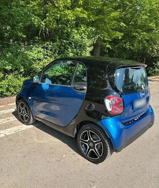 Gebraucht Smart ForTwo Coupé Pulse 60 kW (82 PS) 2020 Blau Kleinwagen
