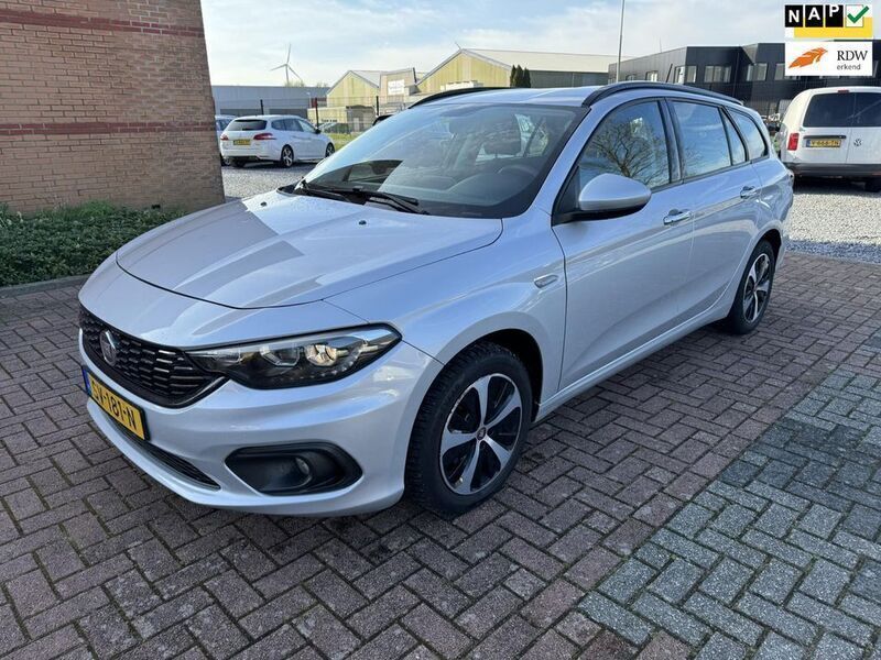 Grau Gebraucht 2018 Fiat Tipo Business Kombi | 6.500 € (Fairer Preis) - Bild 1/4