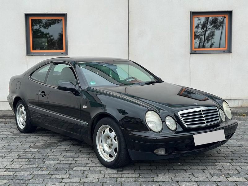 Schwarz Gebraucht 1997 Mercedes CLK200 Coupé | 2.400 € (Fairer Preis) - Bild 1/4