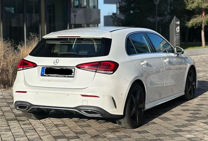 Gebraucht Mercedes A220 AMG line 190 PS (139 kW) 2019 Weiß Limousine