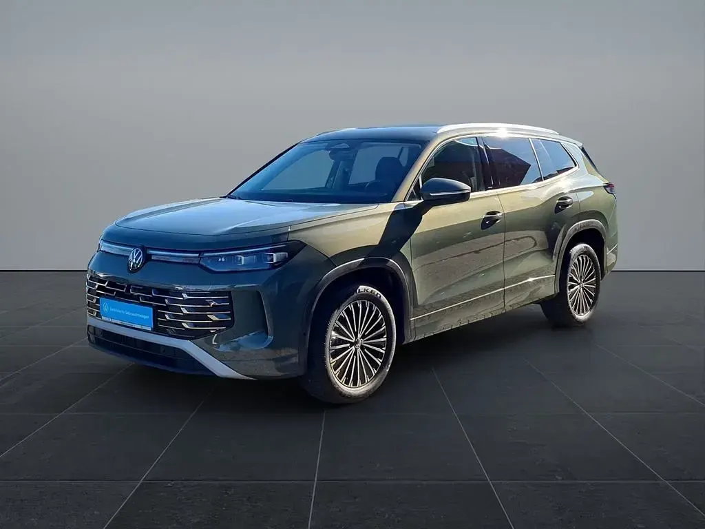 Używany VW Tayron Elegance 150 KM (110 kW) 2025 Zielony SUV