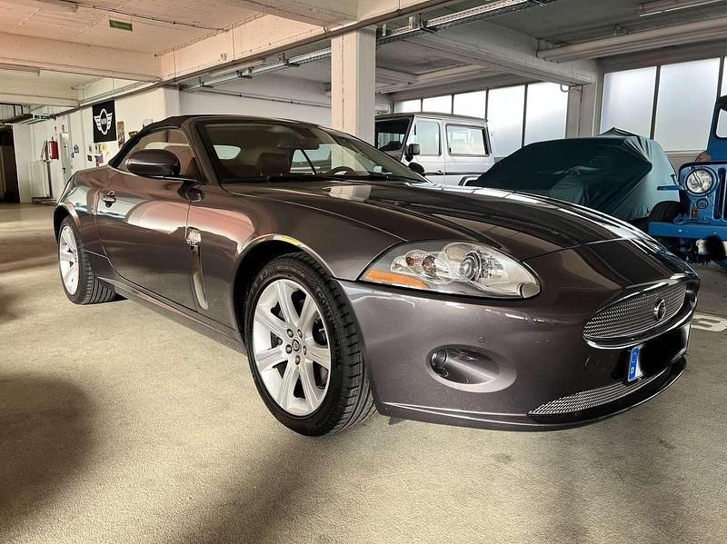 Gebraucht Jaguar XK 298 PS (219 kW) 2008 Grau Cabrio