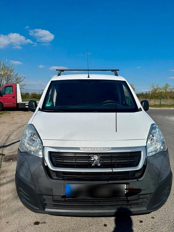 Gebraucht Peugeot Partner 98 PS (72 kW) 2018 Weiß Van / Kleinbus