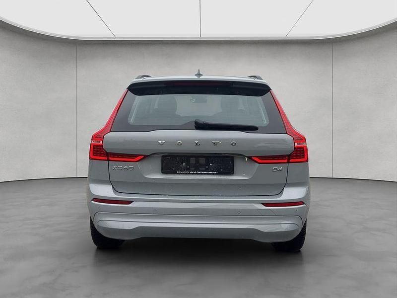 Gebraucht Volvo XC60 Core 197 PS (144 kW) 2023 Grau SUV