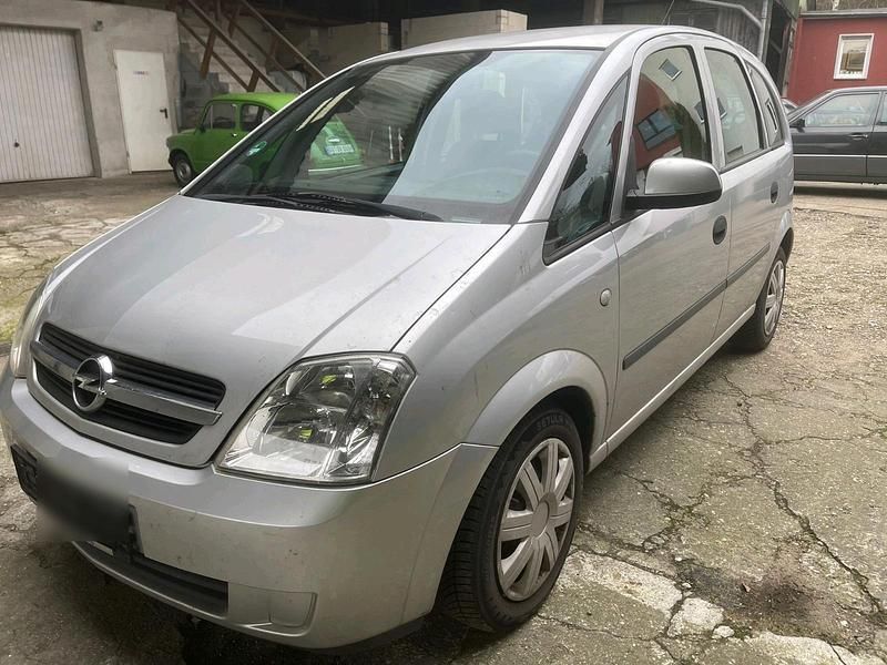 Gebraucht 2004 Opel Meriva 100 PS Van Kleinbus 44809 Bochum gebraucht-2004-opel-meriva-100-ps-van-kleinbus-44809-bochum