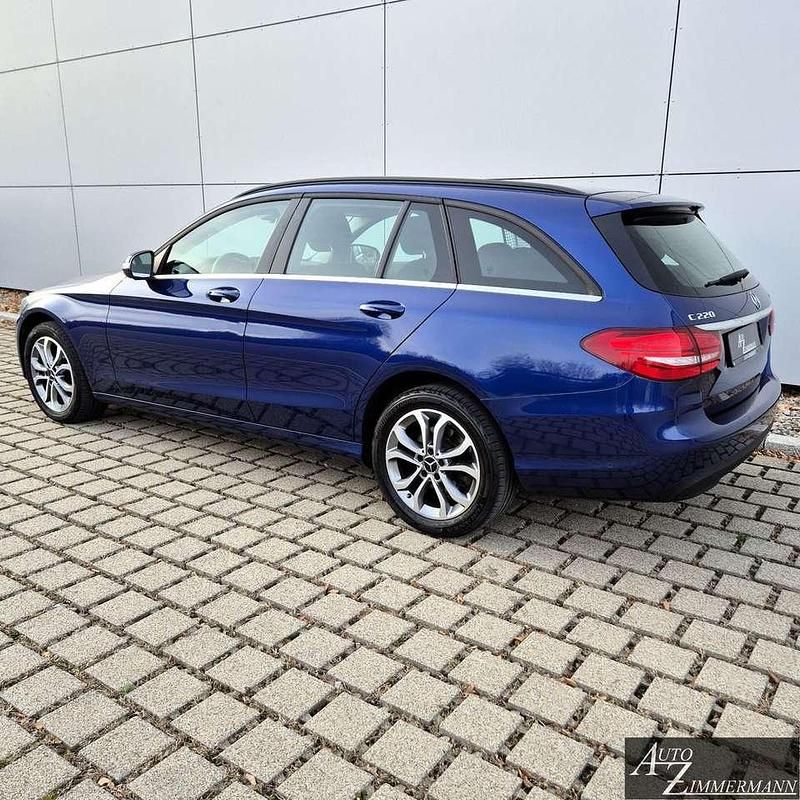 Gebraucht Mercedes C220 170 PS (125 kW) 2014 Blau Kombi