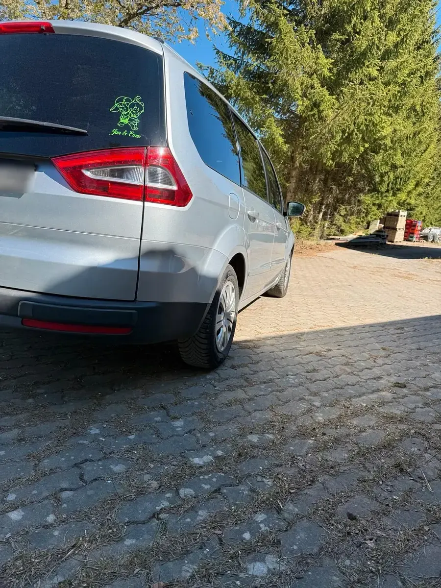 Używany Ford Galaxy 140 KM (102 kW) 2013 Srebrny Minivan
