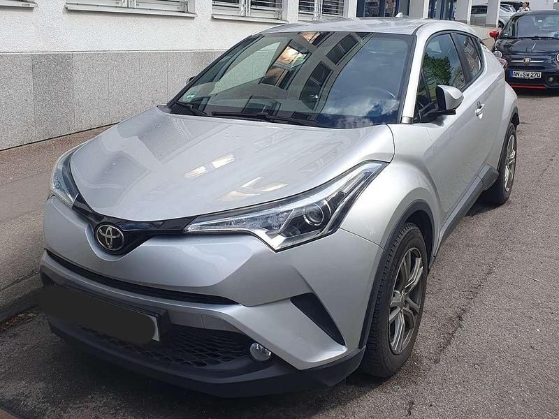 Silber Gebraucht 2017 Toyota C-HR Style SUV | 17.500 € (Fairer Preis) - Bild 1/4