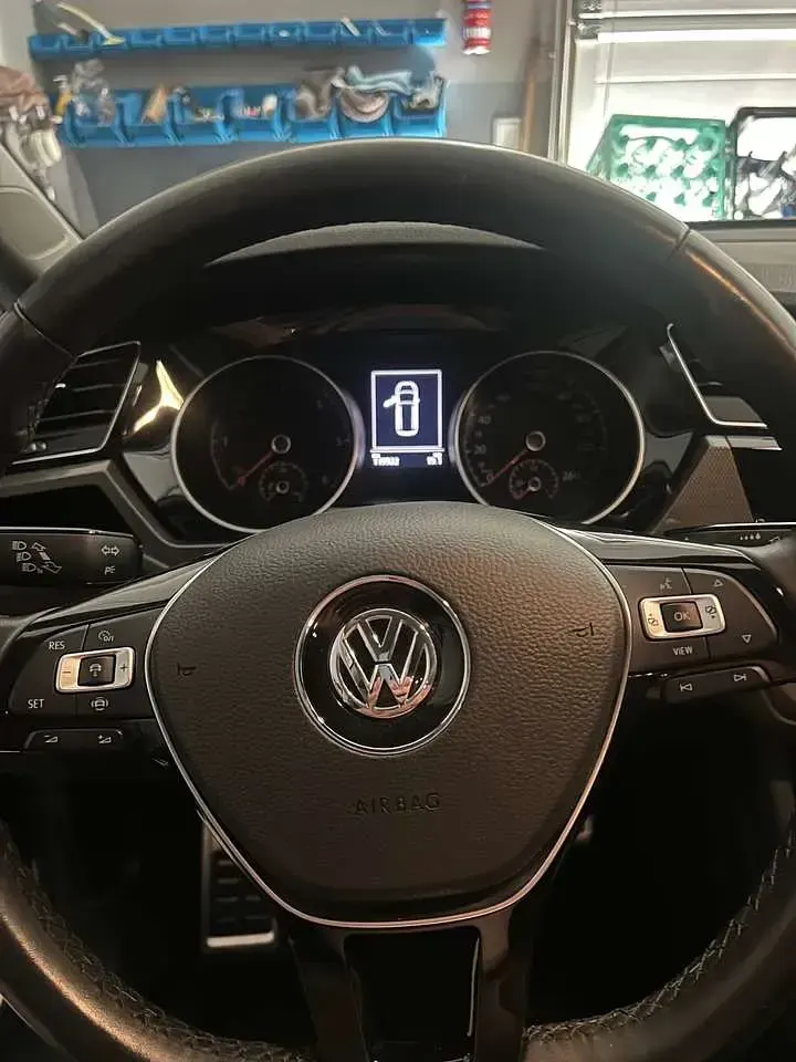 Gebraucht VW Touran Join 116 PS (85 kW) 2018 Blau Van / Kleinbus