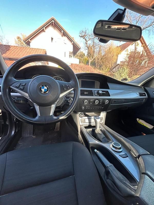 Gebraucht BMW 520 170 PS (125 kW) 2007 Schwarz Limousine