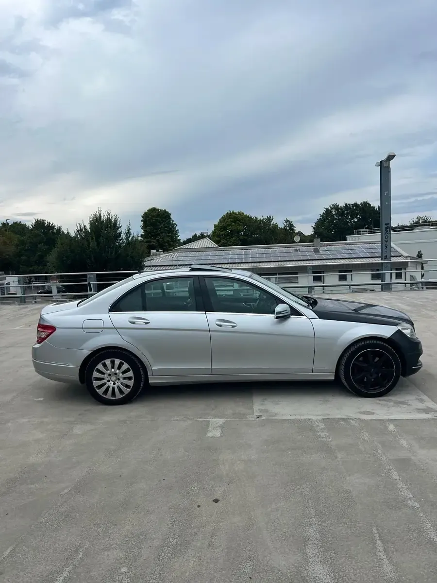Gebraucht Mercedes C200 184 PS (135 kW) 2007 Silber Limousine