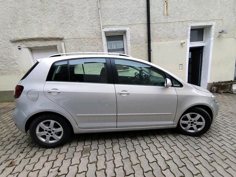 Gebraucht VW Golf Plus Cross 122 PS (89 kW) 2009 Grau Van / Kleinbus