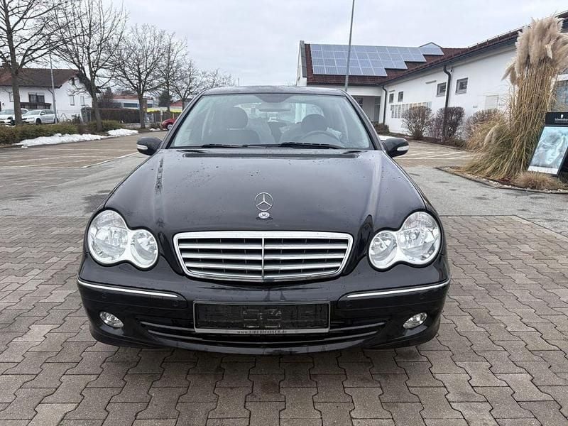 Gebraucht Mercedes C180 Elegance 143 PS (105 kW) 2005 Schwarz Limousine