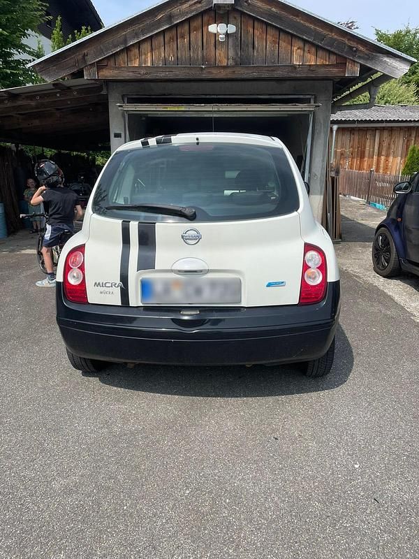 Gebraucht Nissan Micra 65 PS (47 kW) 2009 Weiß Kleinwagen