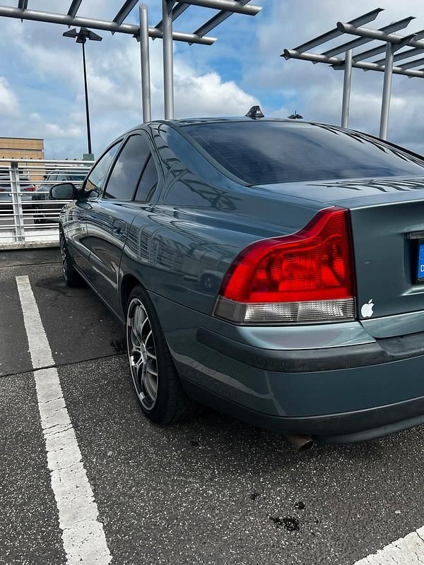 Gebraucht Volvo S60 140 PS (102 kW) 2001 Grau Limousine
