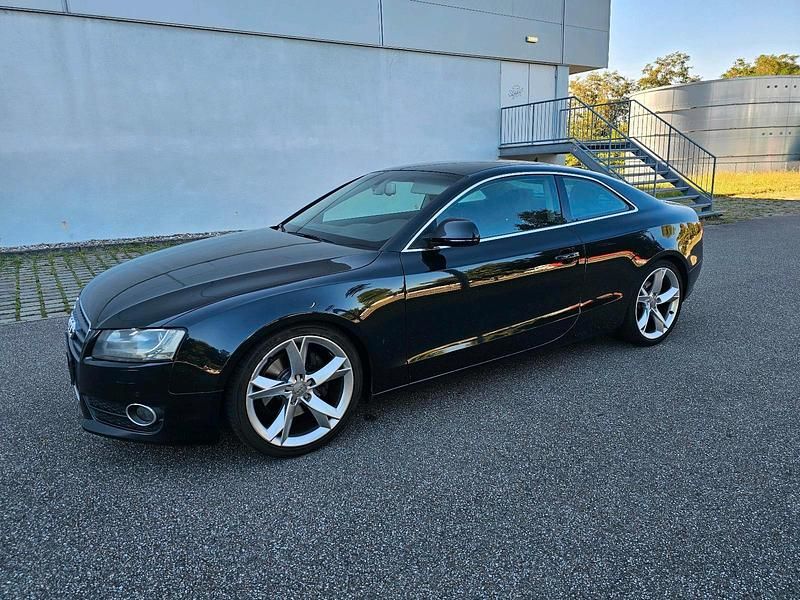 Schwarz Gebraucht 2009 Audi A5 Coupé | 5.000 € (Superpreis) - Bild 1/4