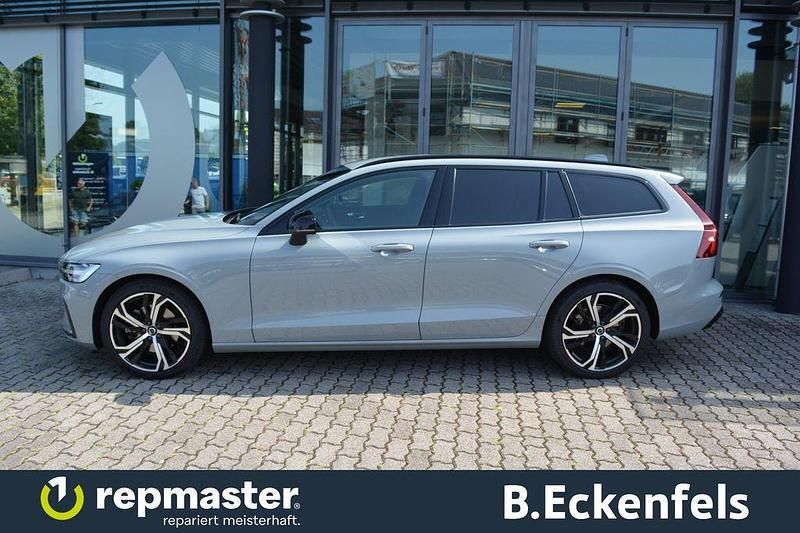 Gebraucht Volvo V60 Plus 197 PS (144 kW) 2024 Grau Kombi