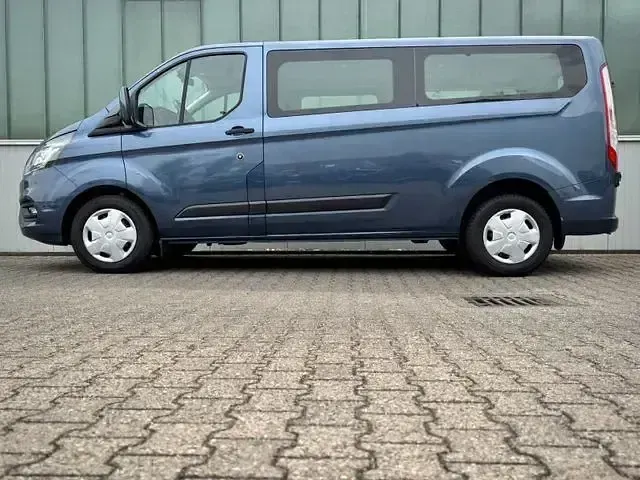 Gebraucht Ford Transit Trend 131 PS (96 kW) 2019 Blau Kombi