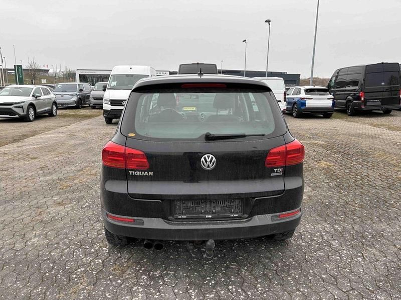 Gebraucht VW Tiguan Trendline 110 PS (80 kW) 2012 Schwarz SUV