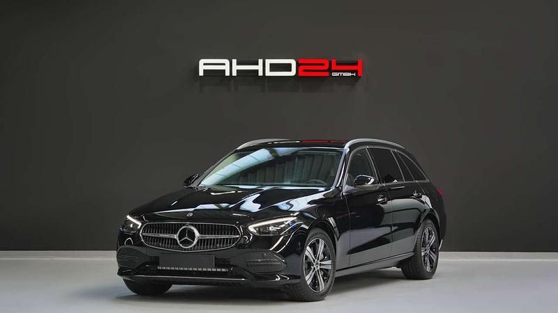 Schwarz unilack Neu 2025 Mercedes C300e Avantgarde Kombi | 49.990 € - Bild 1/4