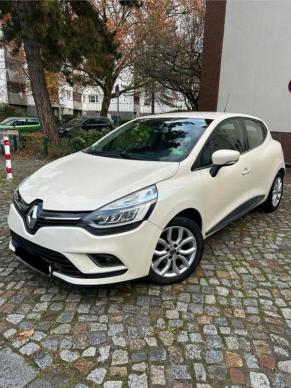 Beige Gebraucht 2017 Renault Clio IV Kleinwagen | 8.490 € (Etwas zu teuer) - Bild 1/4