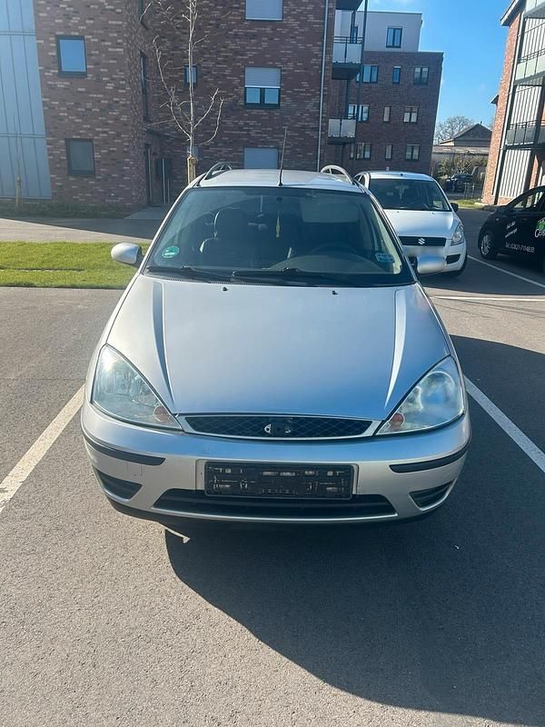 Second-hand Ford Focus 90 CP (66 kW) 2004 Gri Break