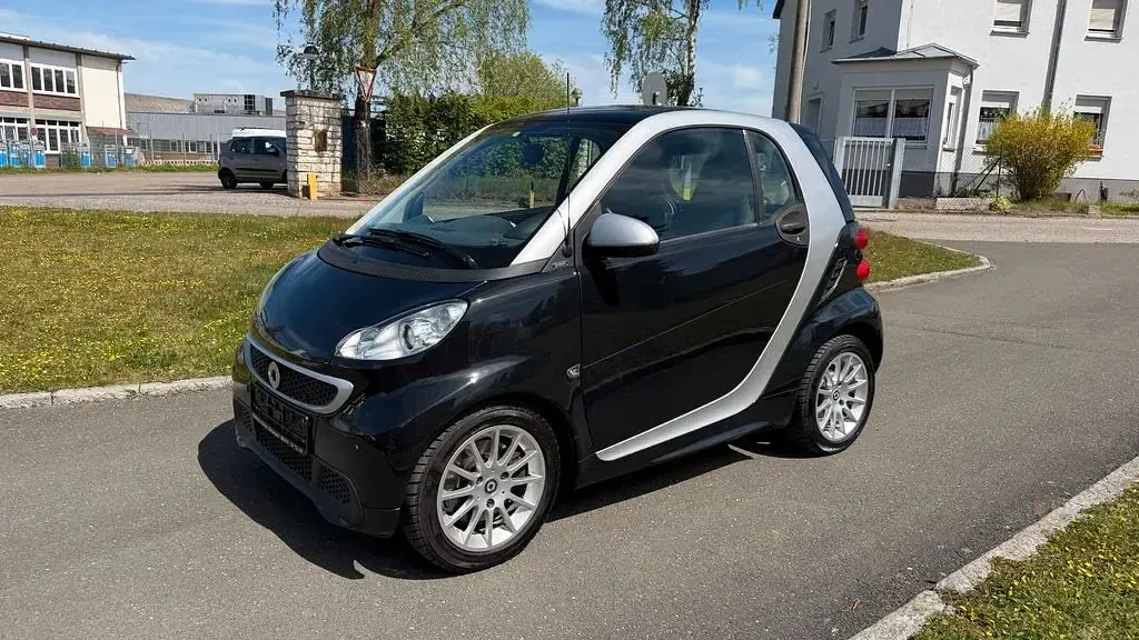 Gebraucht Smart ForTwo Coupé Passion 54 PS (39 kW) 2012 Schwarz Coupé