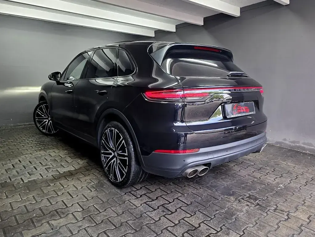 Gebraucht Porsche Cayenne S 441 PS (324 kW) 2019 Schwarz SUV