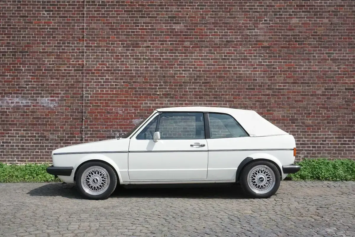 Gebraucht VW Golf Cabriolet 136 PS (100 kW) 1986 Weiß Cabrio