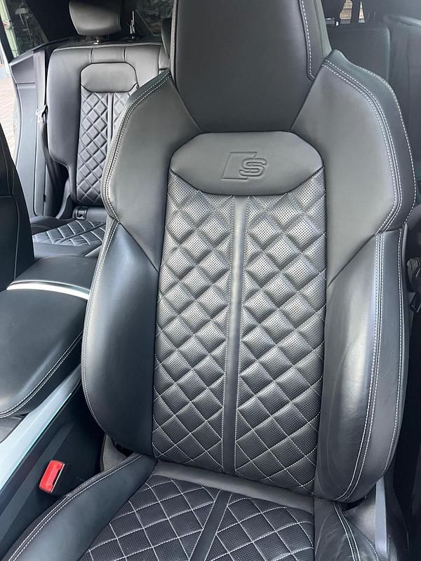 Gebraucht Audi SQ8 Comfort 507 PS (372 kW) 2023 Grau SUV