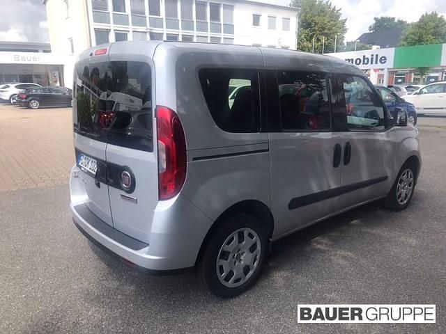 Gebraucht Fiat Doblò 120 PS (88 kW) 2022 Hellgrau) (grau Van / Kleinbus