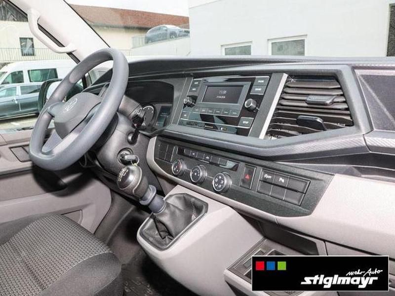 Używany VW Transporter 110 KM (80 kW) 2023 Biały Van