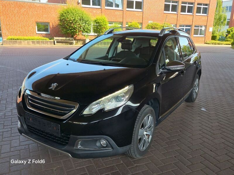 Schwarz Gebraucht 2013 Peugeot 2008 Allure SUV | 6.500 € (Etwas zu teuer) - Bild 1/4