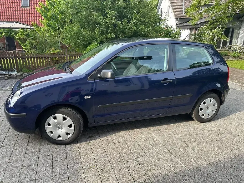 Gebraucht VW Polo Basis 64 PS (47 kW) 2003 Blau Limousine