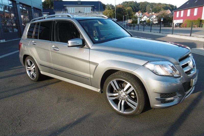 Gebraucht Mercedes GLK250 AMG 204 PS (150 kW) 2012 Beige SUV