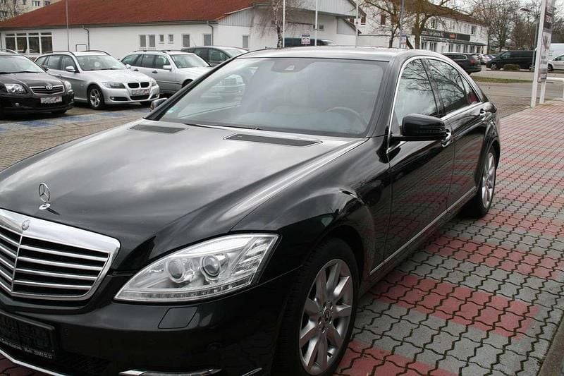 Gebraucht Mercedes S350 258 PS (189 kW) 2012 Obsidianschwarz  metalliclack Limousine