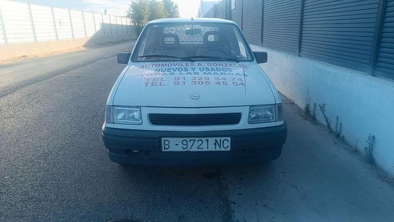 Gebraucht Opel Corsa 52 PS (38 kW) 1992 Weiß Van