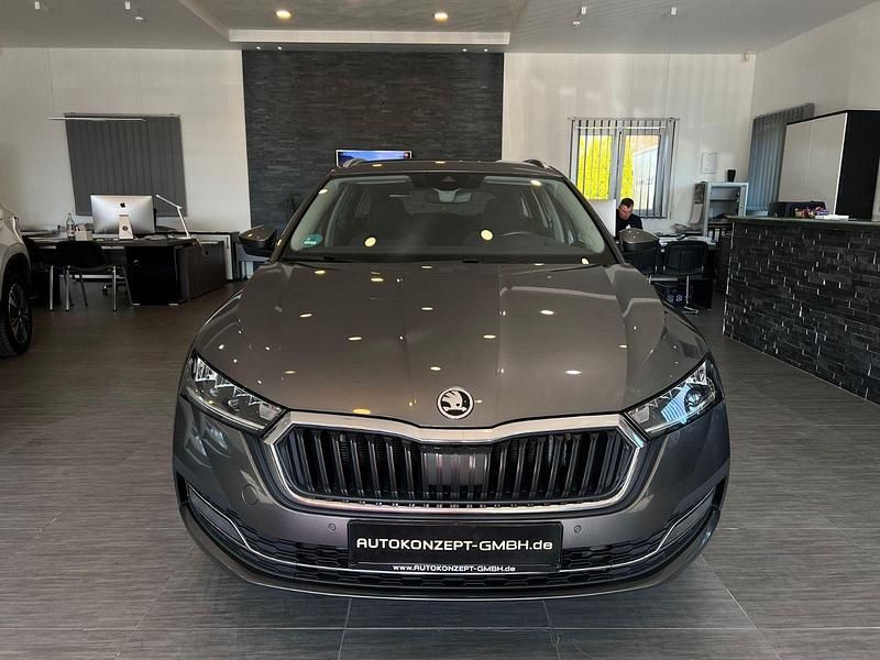Gebraucht Skoda Octavia 150 PS (110 kW) 2022 Grau Kombi