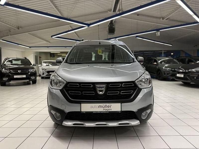Gebraucht Dacia Dokker Stepway 131 PS (96 kW) 2020 Highland grey Van / Kleinbus