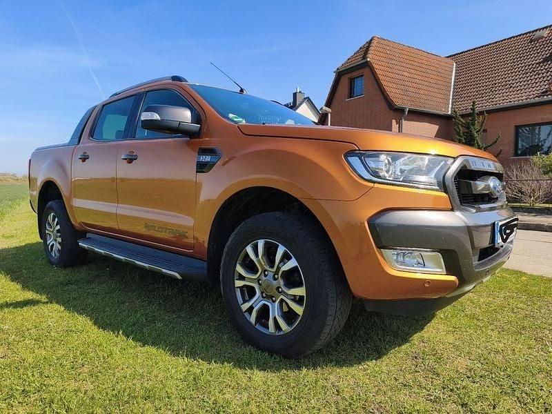 Second-hand Ford Ranger 200 CP (147 kW) 2019 Portocaliu Pickup