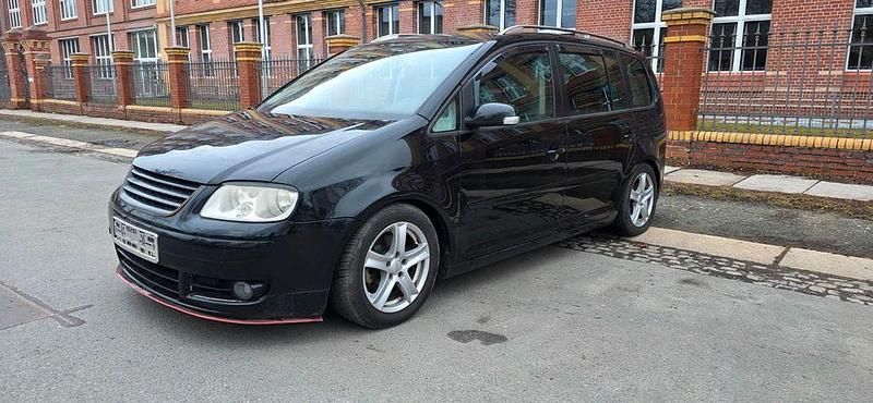 Gebraucht VW Touran Highline 150 PS (110 kW) 2004 Schwarz Van / Kleinbus